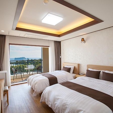 Fellisia Hotel Seogwipo Esterno foto