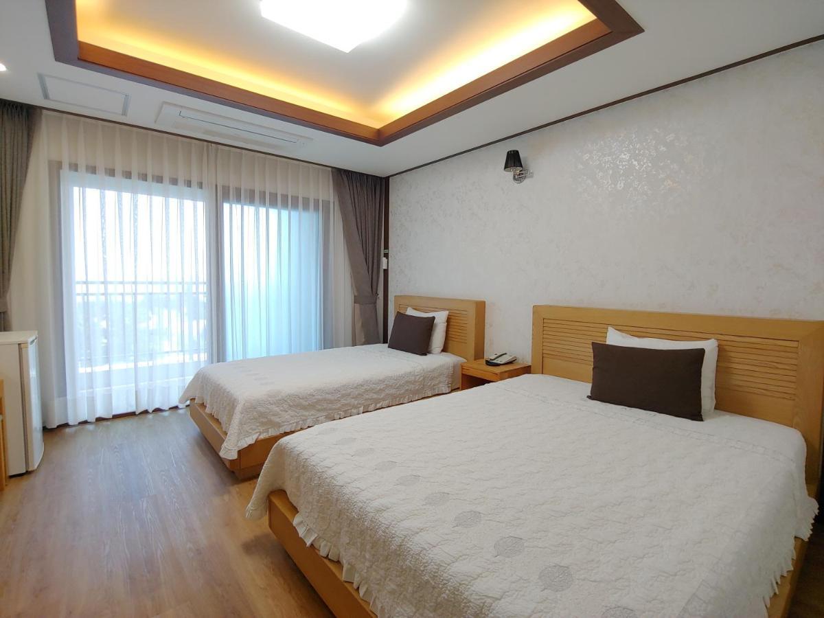 Fellisia Hotel Seogwipo Esterno foto