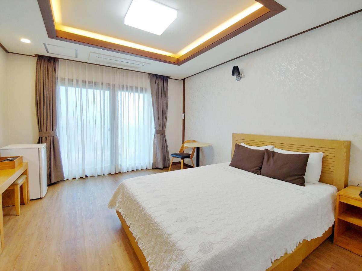Fellisia Hotel Seogwipo Esterno foto