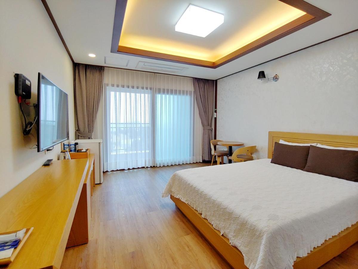 Fellisia Hotel Seogwipo Esterno foto
