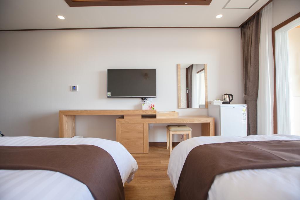 Fellisia Hotel Seogwipo Esterno foto