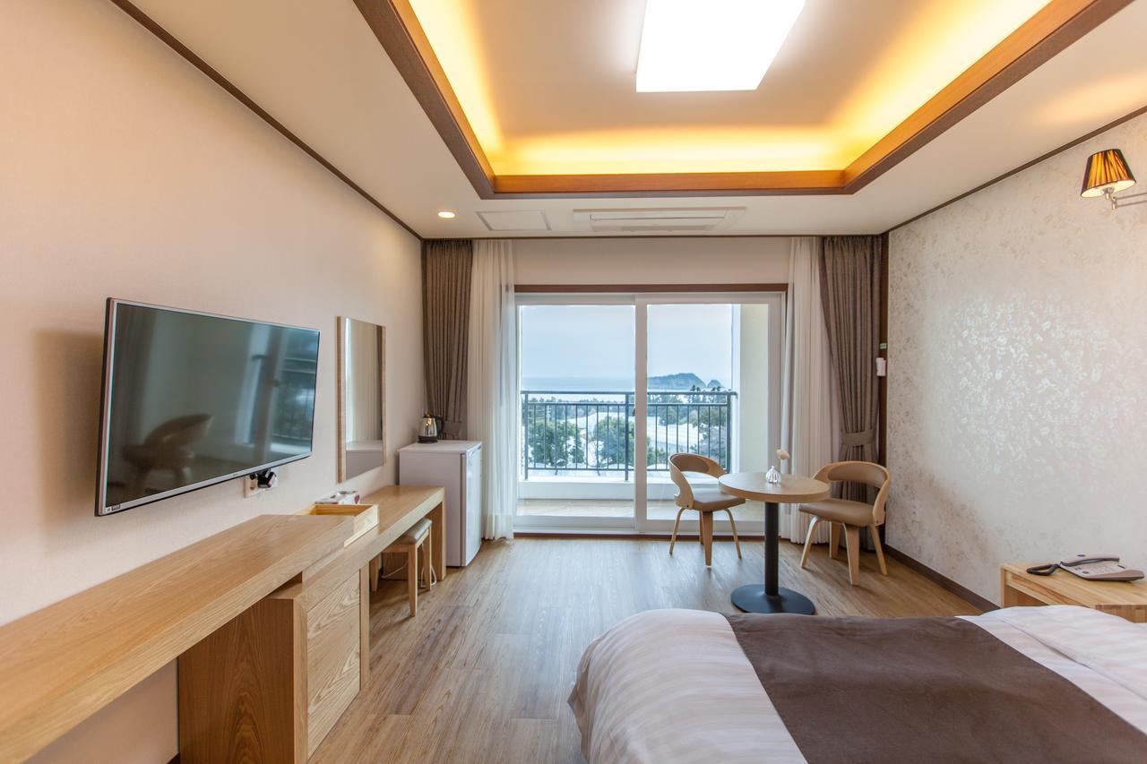 Fellisia Hotel Seogwipo Esterno foto