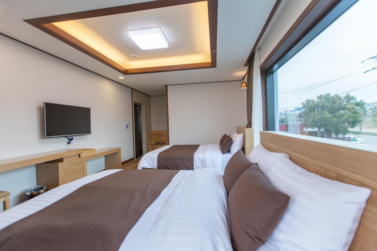 Fellisia Hotel Seogwipo Esterno foto