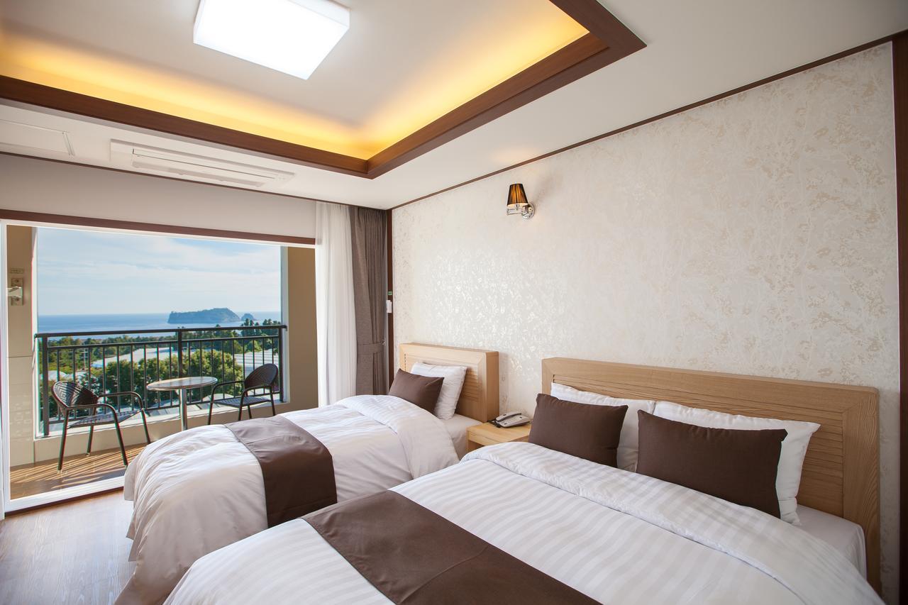 Fellisia Hotel Seogwipo Esterno foto