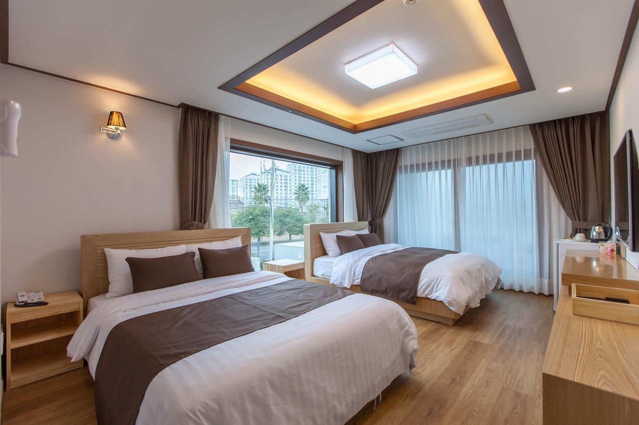 Fellisia Hotel Seogwipo Esterno foto