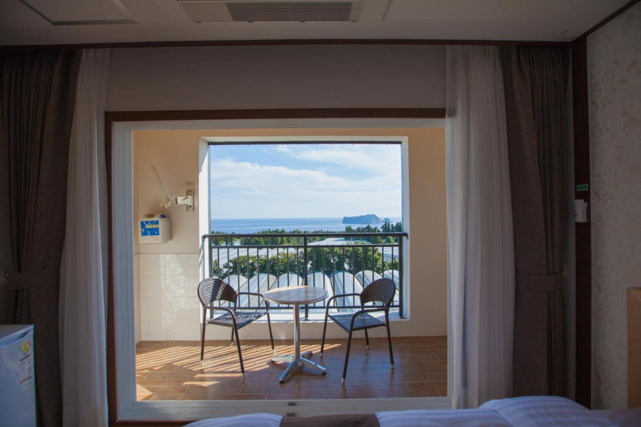Fellisia Hotel Seogwipo Esterno foto