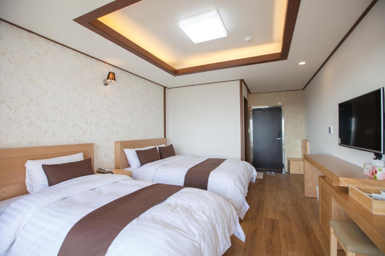 Fellisia Hotel Seogwipo Esterno foto
