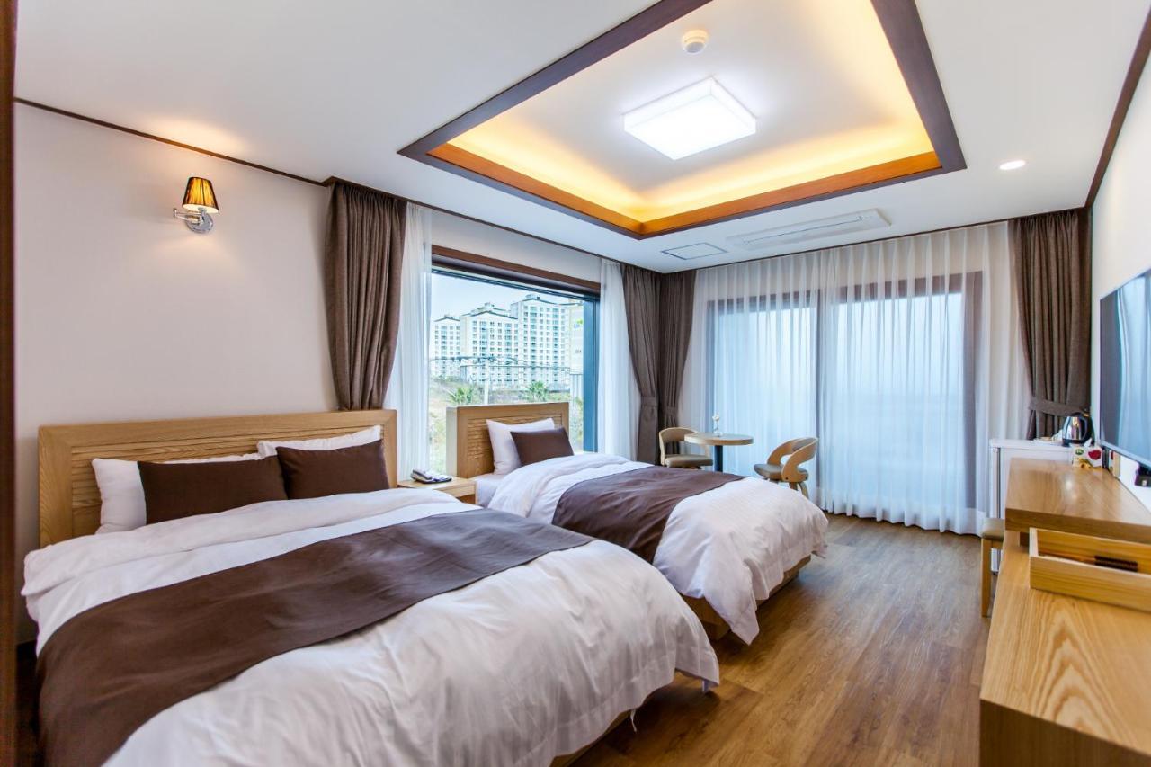 Fellisia Hotel Seogwipo Esterno foto